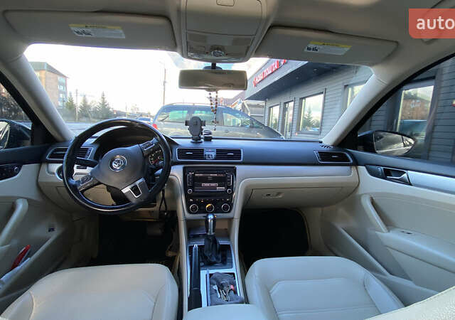 Черный Фольксваген Пассат, объемом двигателя 2.5 л и пробегом 248 тыс. км за 9100 $, фото 18 на Automoto.ua