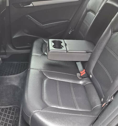 Черный Фольксваген Пассат, объемом двигателя 2.48 л и пробегом 265 тыс. км за 9200 $, фото 19 на Automoto.ua