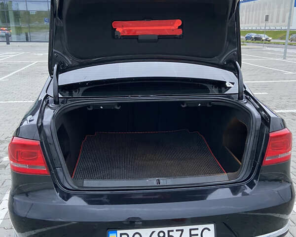 Черный Фольксваген Пассат, объемом двигателя 1.6 л и пробегом 208 тыс. км за 10900 $, фото 10 на Automoto.ua