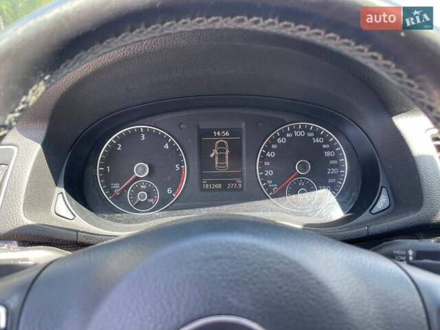 Чорний Фольксваген Пассат, об'ємом двигуна 2 л та пробігом 182 тис. км за 10500 $, фото 9 на Automoto.ua