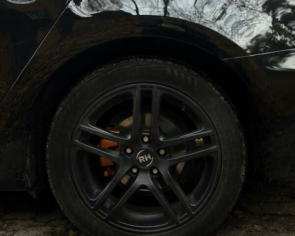 Фольксваген Пассат 2012 в Киеве на Automoto.ua Черный Фольксваген Пассат, объемом двигателя 2.5 л и пробегом 291 тыс. км за 8500 $, фото 4 на Automoto.ua