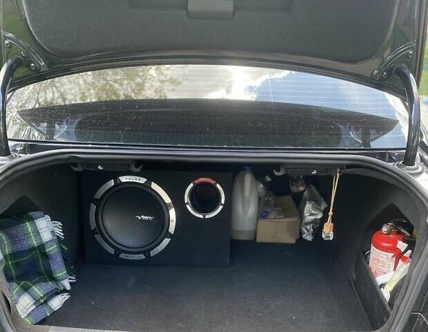 Чорний Фольксваген Пассат, об'ємом двигуна 1.8 л та пробігом 240 тис. км за 11500 $, фото 6 на Automoto.ua