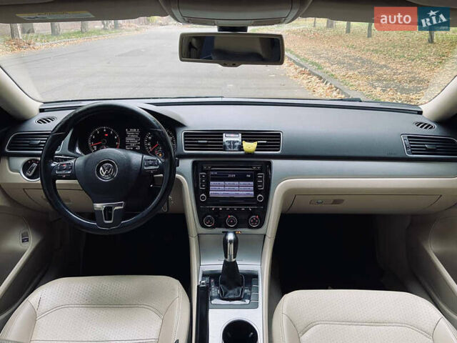 Черный Фольксваген Пассат, объемом двигателя 2.5 л и пробегом 166 тыс. км за 9999 $, фото 14 на Automoto.ua