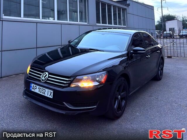 Черный Фольксваген Пассат, объемом двигателя 2.5 л и пробегом 180 тыс. км за 11800 $, фото 5 на Automoto.ua