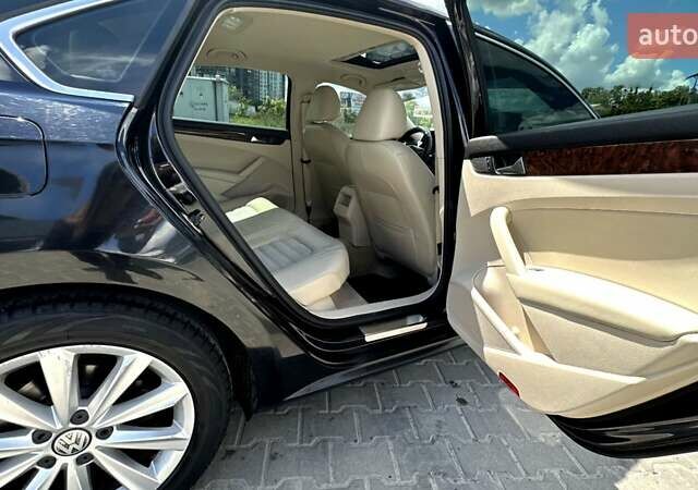 Черный Фольксваген Пассат, объемом двигателя 2.5 л и пробегом 240 тыс. км за 11400 $, фото 7 на Automoto.ua