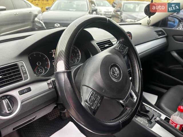 Черный Фольксваген Пассат, объемом двигателя 2.5 л и пробегом 246 тыс. км за 9690 $, фото 24 на Automoto.ua