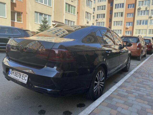 Фольксваген Пассат 2012 в Киеве на Automoto.ua Черный Фольксваген Пассат, объемом двигателя 2 л и пробегом 226 тыс. км за 11999 $, фото 2 на Automoto.ua