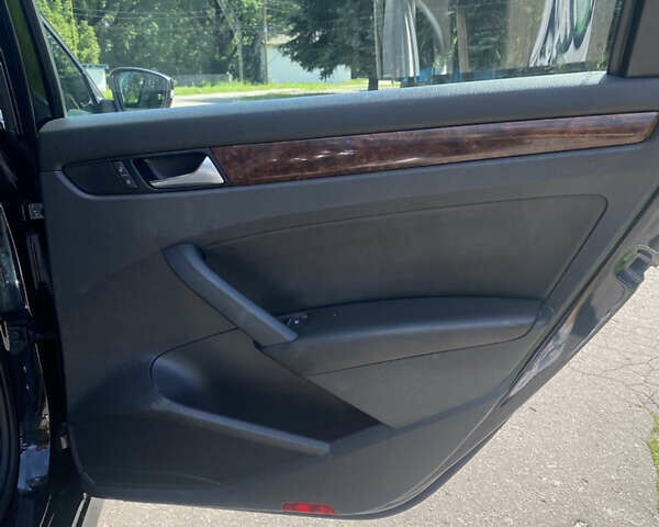 Фольксваген Пассат 2012 у Умани на Automoto.ua Чорний Фольксваген Пассат, об'ємом двигуна 1.97 л та пробігом 198 тис. км за 12400 $, фото 13 на Automoto.ua