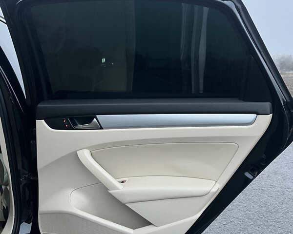 Черный Фольксваген Пассат, объемом двигателя 2.5 л и пробегом 189 тыс. км за 12700 $, фото 18 на Automoto.ua