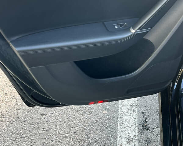 Черный Фольксваген Пассат, объемом двигателя 1.97 л и пробегом 267 тыс. км за 12299 $, фото 32 на Automoto.ua