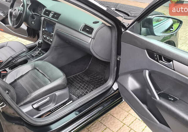 Черный Фольксваген Пассат, объемом двигателя 2.48 л и пробегом 265 тыс. км за 9200 $, фото 20 на Automoto.ua