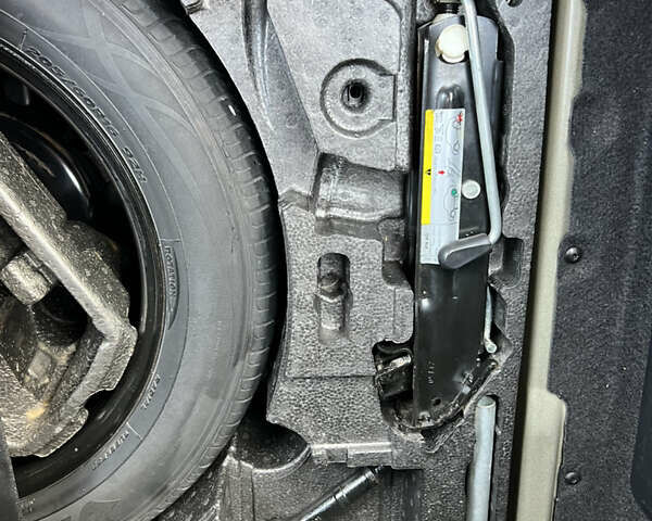 Черный Фольксваген Пассат, объемом двигателя 1.97 л и пробегом 228 тыс. км за 12000 $, фото 90 на Automoto.ua