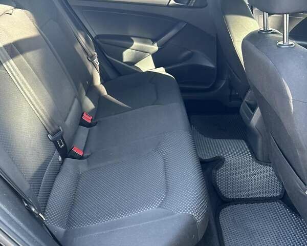 Чорний Фольксваген Пассат, об'ємом двигуна 2.5 л та пробігом 218 тис. км за 9700 $, фото 14 на Automoto.ua