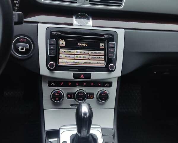 Черный Фольксваген Пассат, объемом двигателя 1.8 л и пробегом 166 тыс. км за 9999 $, фото 33 на Automoto.ua