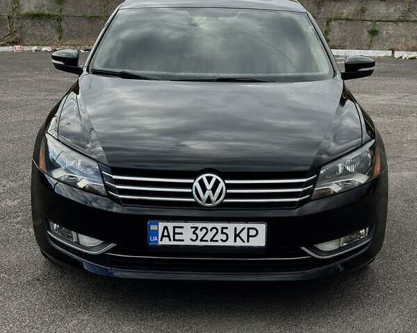 Черный Фольксваген Пассат, объемом двигателя 2.5 л и пробегом 174 тыс. км за 10500 $, фото 1 на Automoto.ua