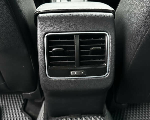 Чорний Фольксваген Пассат, об'ємом двигуна 2.5 л та пробігом 284 тис. км за 6900 $, фото 30 на Automoto.ua