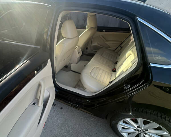 Черный Фольксваген Пассат, объемом двигателя 2.48 л и пробегом 260 тыс. км за 9800 $, фото 17 на Automoto.ua