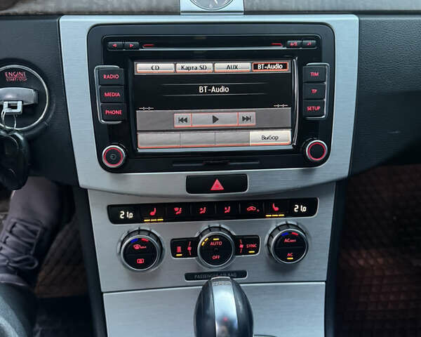 Фольксваген Пассат 2012 в Черновцах на Automoto.ua Черный Фольксваген Пассат, объемом двигателя 1.97 л и пробегом 220 тыс. км за 11200 $, фото 12 на Automoto.ua