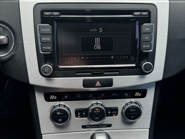 Черный Фольксваген Пассат, объемом двигателя 2 л и пробегом 220 тыс. км за 10700 $, фото 7 на Automoto.ua