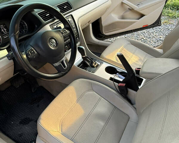 Черный Фольксваген Пассат, объемом двигателя 1.97 л и пробегом 270 тыс. км за 9500 $, фото 11 на Automoto.ua