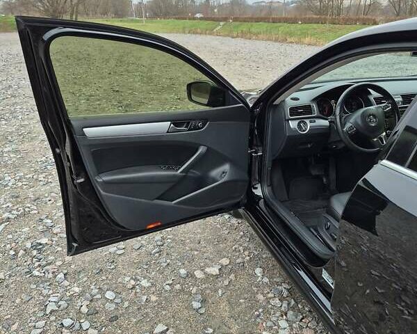 Черный Фольксваген Пассат, объемом двигателя 2.48 л и пробегом 250 тыс. км за 10500 $, фото 10 на Automoto.ua