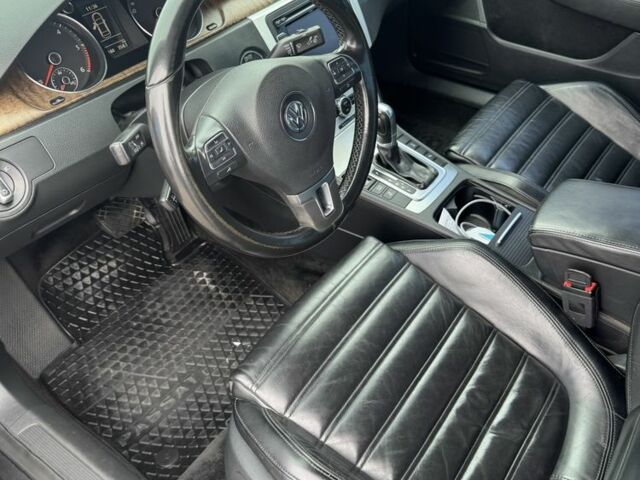 Черный Фольксваген Пассат, объемом двигателя 2 л и пробегом 220 тыс. км за 10700 $, фото 5 на Automoto.ua