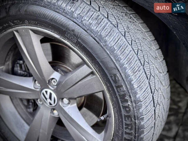 Черный Фольксваген Пассат, объемом двигателя 2 л и пробегом 201 тыс. км за 12950 $, фото 16 на Automoto.ua
