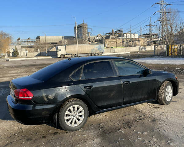 Чорний Фольксваген Пассат, об'ємом двигуна 2.5 л та пробігом 200 тис. км за 9500 $, фото 4 на Automoto.ua