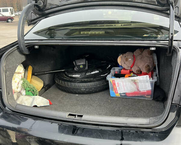 Чорний Фольксваген Пассат, об'ємом двигуна 2.5 л та пробігом 260 тис. км за 9500 $, фото 10 на Automoto.ua