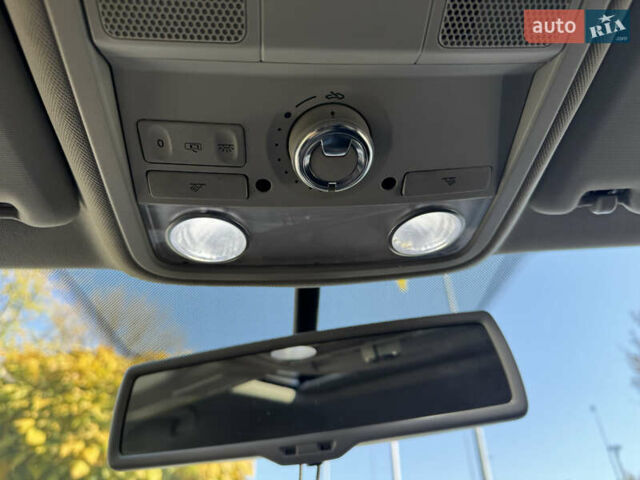 Черный Фольксваген Пассат, объемом двигателя 2.48 л и пробегом 159 тыс. км за 13500 $, фото 12 на Automoto.ua