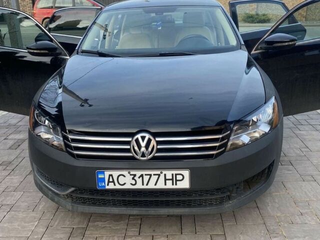 Черный Фольксваген Пассат, объемом двигателя 2.5 л и пробегом 190 тыс. км за 7500 $, фото 4 на Automoto.ua
