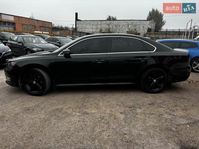 Черный Фольксваген Пассат, объемом двигателя 2.5 л и пробегом 246 тыс. км за 9690 $, фото 3 на Automoto.ua