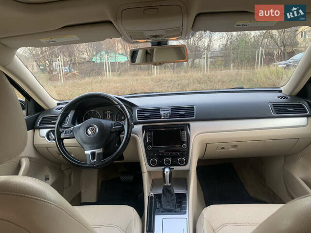 Чорний Фольксваген Пассат, об'ємом двигуна 2.5 л та пробігом 244 тис. км за 10500 $, фото 18 на Automoto.ua