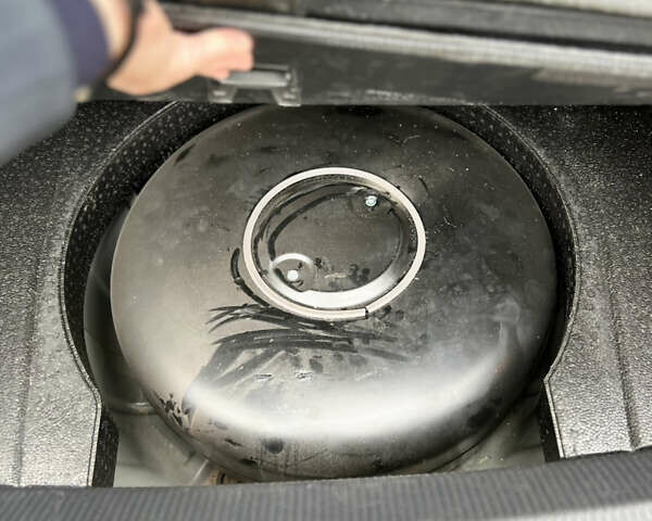 Черный Фольксваген Пассат, объемом двигателя 2.5 л и пробегом 270 тыс. км за 10000 $, фото 16 на Automoto.ua