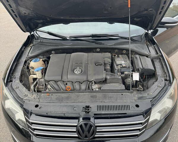 Черный Фольксваген Пассат, объемом двигателя 2.48 л и пробегом 287 тыс. км за 8400 $, фото 7 на Automoto.ua