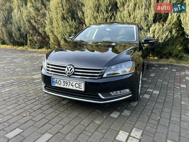 Черный Фольксваген Пассат, объемом двигателя 1.97 л и пробегом 228 тыс. км за 12000 $, фото 4 на Automoto.ua