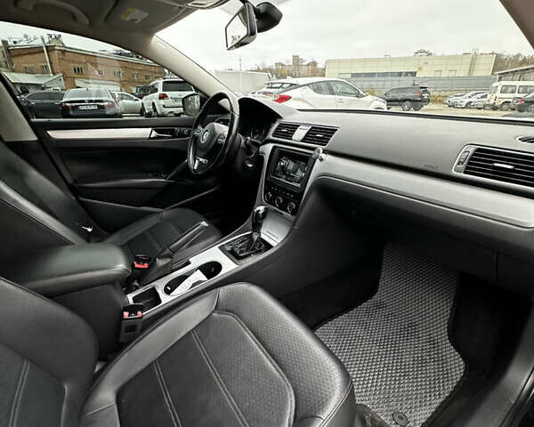 Чорний Фольксваген Пассат, об'ємом двигуна 2.5 л та пробігом 284 тис. км за 6900 $, фото 26 на Automoto.ua