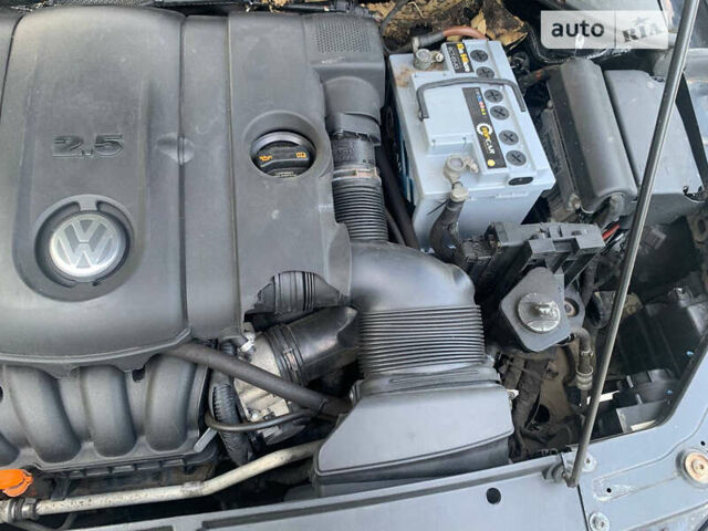 Чорний Фольксваген Пассат, об'ємом двигуна 2.48 л та пробігом 180 тис. км за 9000 $, фото 11 на Automoto.ua