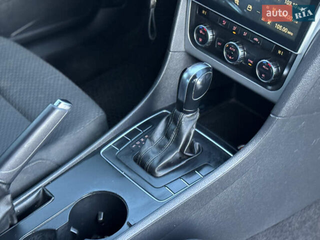 Чорний Фольксваген Пассат, об'ємом двигуна 2.48 л та пробігом 220 тис. км за 7950 $, фото 75 на Automoto.ua