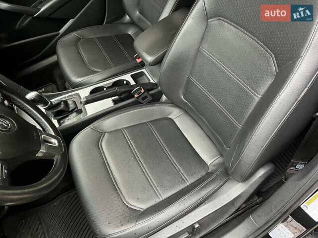 Чорний Фольксваген Пассат, об'ємом двигуна 2.5 л та пробігом 193 тис. км за 10500 $, фото 13 на Automoto.ua