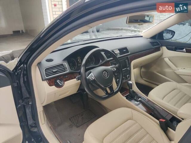 Черный Фольксваген Пассат, объемом двигателя 2.48 л и пробегом 260 тыс. км за 14200 $, фото 6 на Automoto.ua