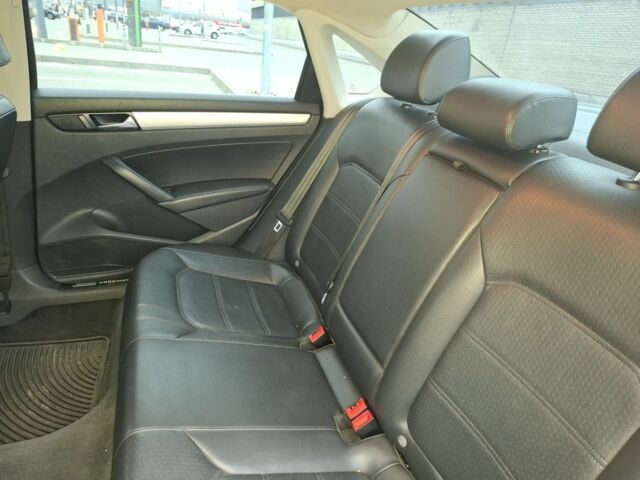 Черный Фольксваген Пассат, объемом двигателя 2.5 л и пробегом 219 тыс. км за 9500 $, фото 7 на Automoto.ua