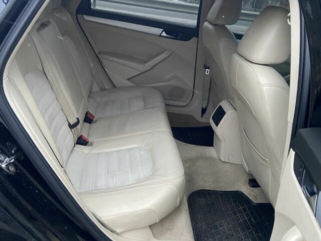 Чорний Фольксваген Пассат, об'ємом двигуна 2.5 л та пробігом 290 тис. км за 8900 $, фото 1 на Automoto.ua