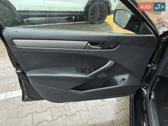 Черный Фольксваген Пассат, объемом двигателя 2.5 л и пробегом 302 тыс. км за 7700 $, фото 17 на Automoto.ua