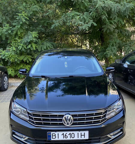 Черный Фольксваген Пассат, объемом двигателя 0 л и пробегом 300 тыс. км за 10500 $, фото 1 на Automoto.ua