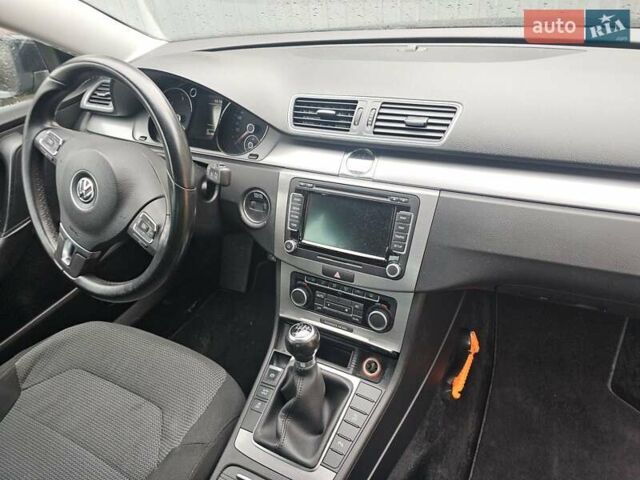 Чорний Фольксваген Пассат, об'ємом двигуна 1.6 л та пробігом 251 тис. км за 9550 $, фото 38 на Automoto.ua