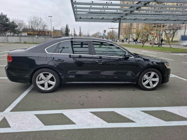 Черный Фольксваген Пассат, объемом двигателя 2.5 л и пробегом 219 тыс. км за 9500 $, фото 1 на Automoto.ua