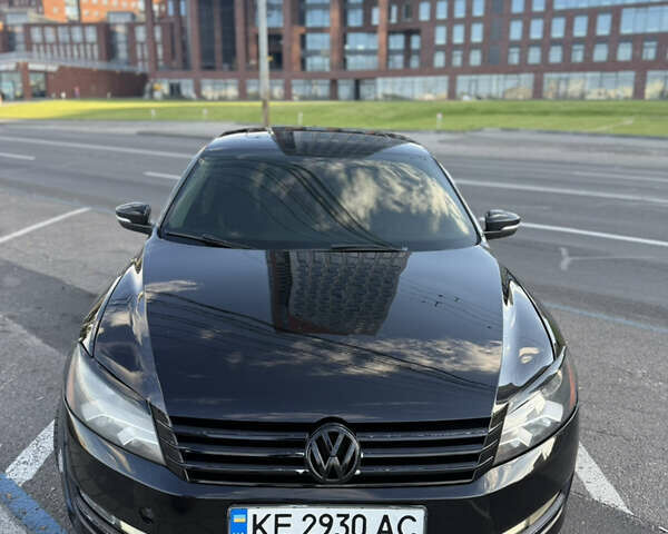 Черный Фольксваген Пассат, объемом двигателя 2.5 л и пробегом 215 тыс. км за 10500 $, фото 12 на Automoto.ua