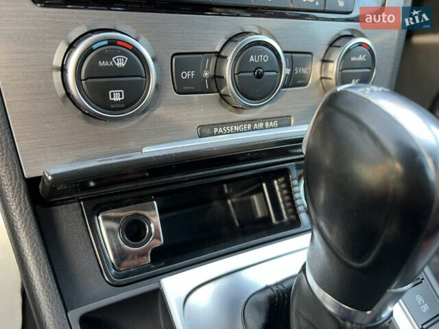 Черный Фольксваген Пассат, объемом двигателя 1.97 л и пробегом 228 тыс. км за 12000 $, фото 85 на Automoto.ua