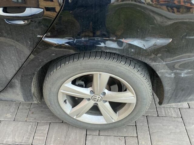 Черный Фольксваген Пассат, объемом двигателя 2.5 л и пробегом 190 тыс. км за 7500 $, фото 3 на Automoto.ua